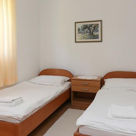 Apartments Laguna 2 Бол Экстерьер фото