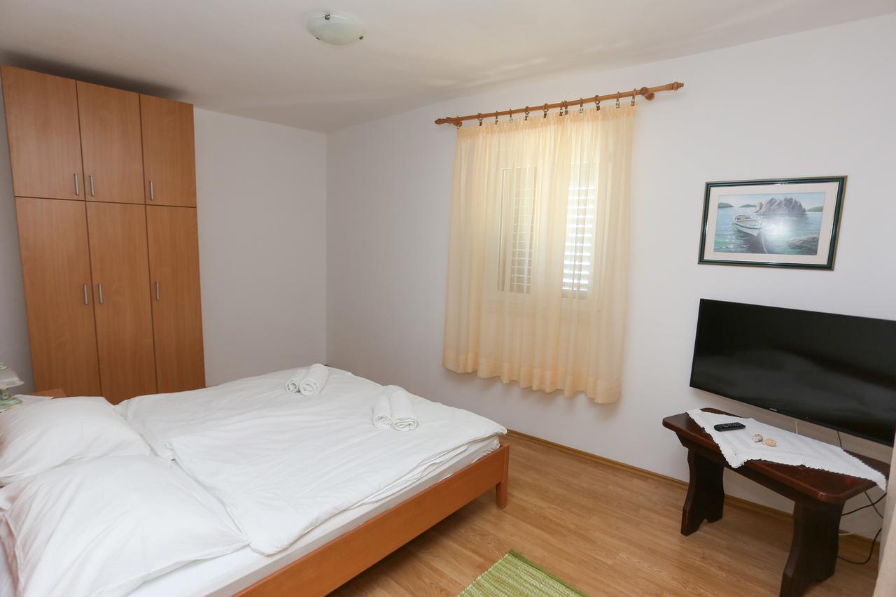 Apartments Laguna 2 Бол Экстерьер фото