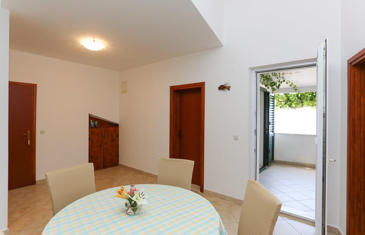 Apartments Laguna 2 Бол Экстерьер фото