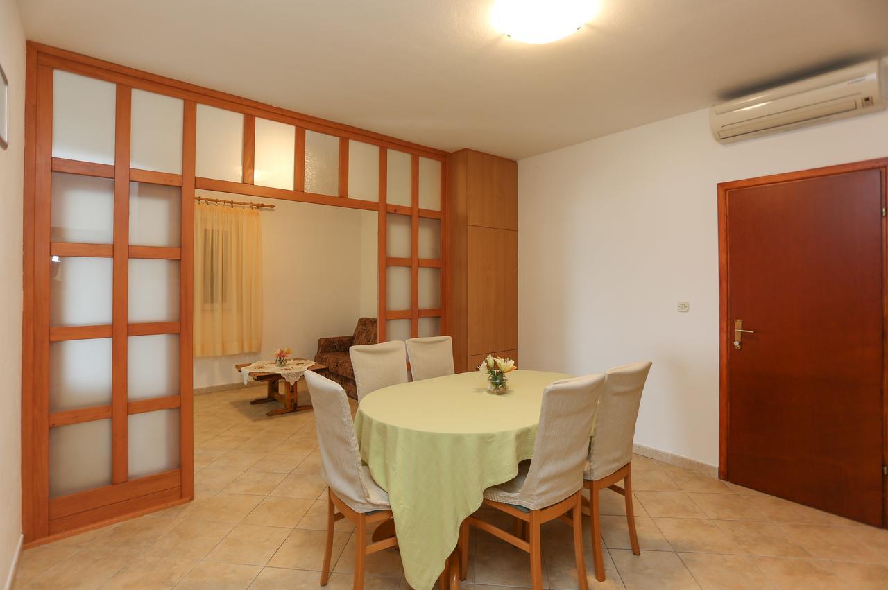 Apartments Laguna 2 Бол Экстерьер фото