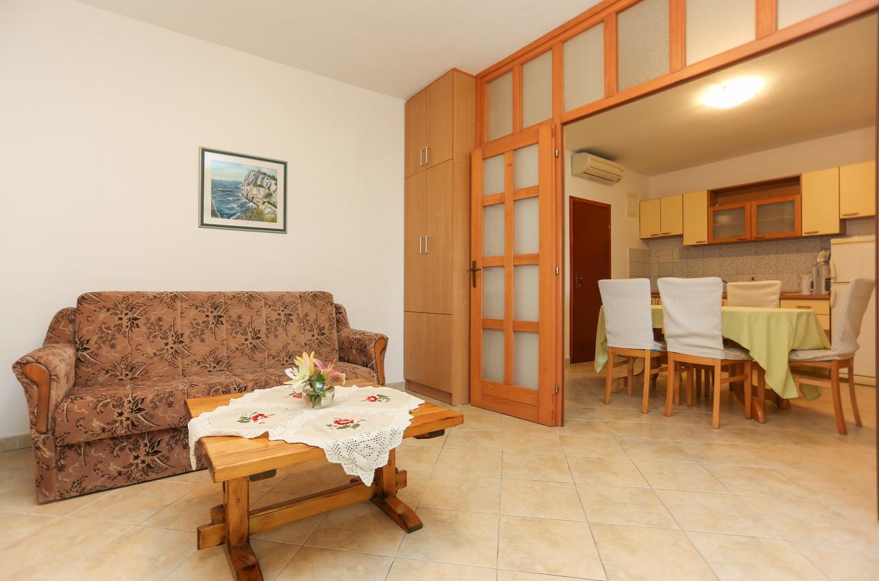 Apartments Laguna 2 Бол Экстерьер фото