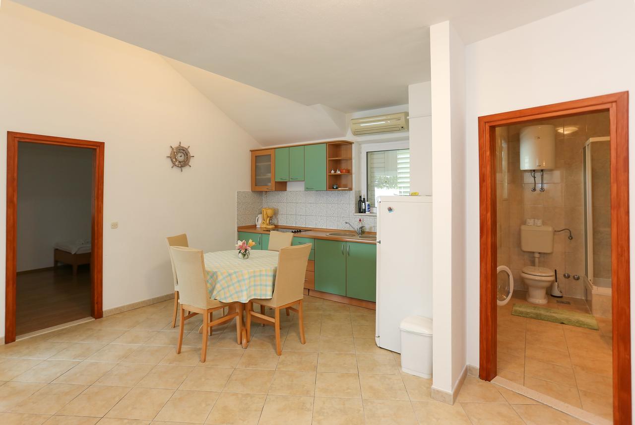 Apartments Laguna 2 Бол Экстерьер фото